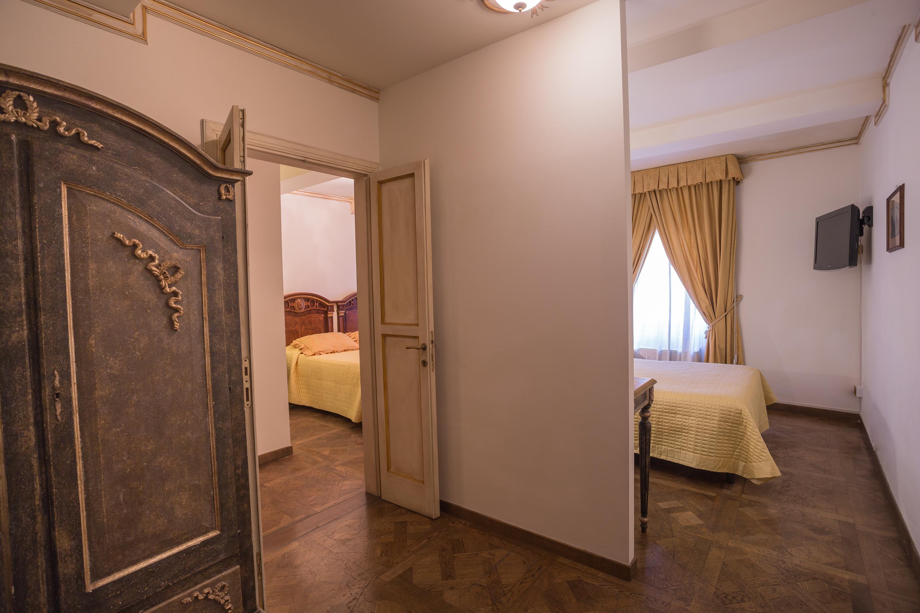 Hotel Palazzo Alexander ลุคคา ภายนอก รูปภาพ