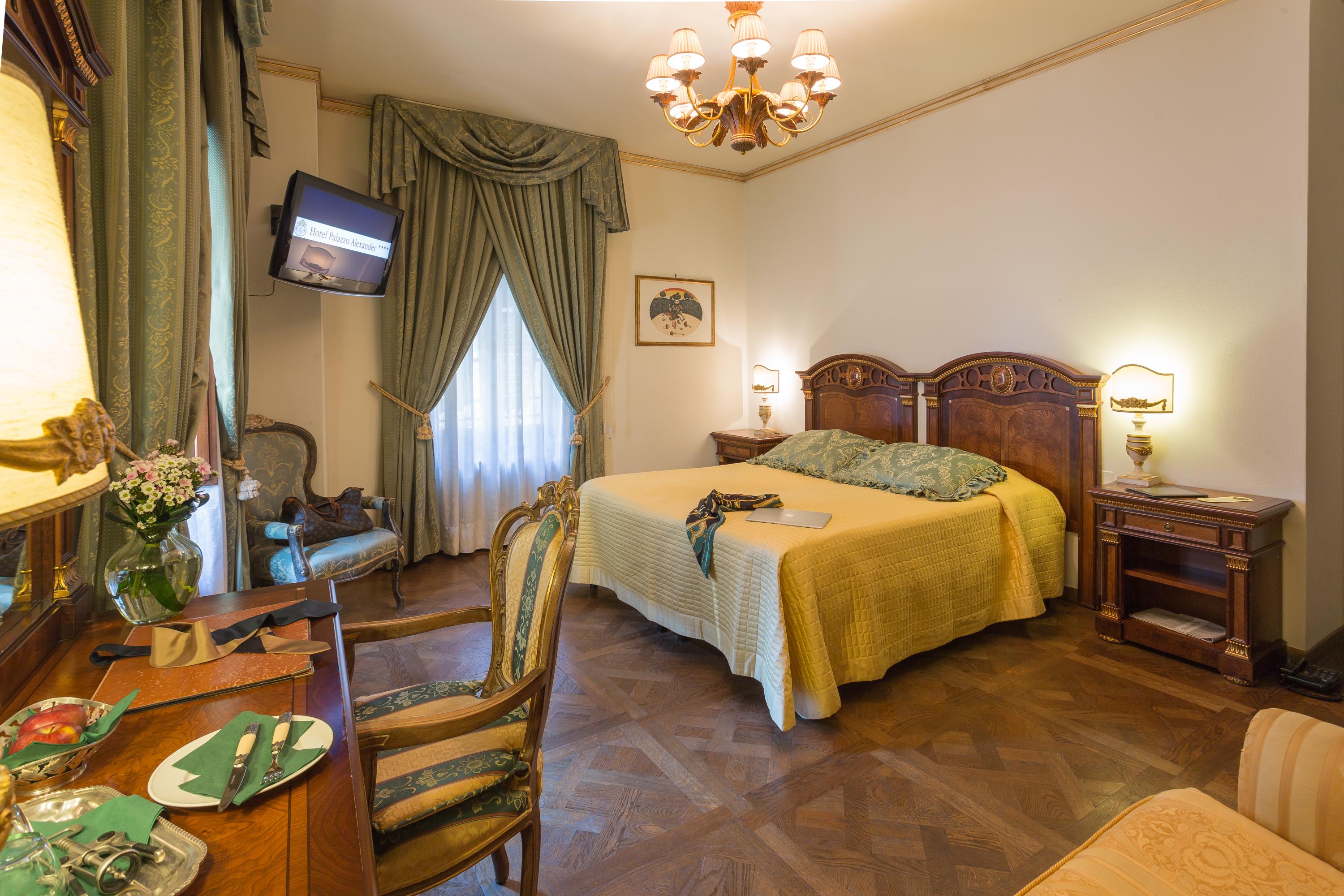 Hotel Palazzo Alexander ลุคคา ภายนอก รูปภาพ
